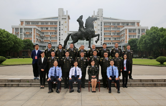 浙江警察學院厄瓜多爾中高級警官研修班西班牙語交替?zhèn)髯g翻譯.jpg